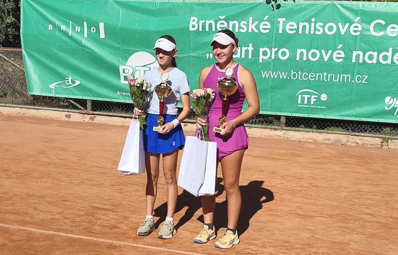 Benáčková získala na áčku dorostenek double, Jendřejek vyhrál v Hrádku